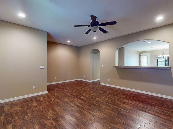 3rd image of 14326 E Cave Ave
