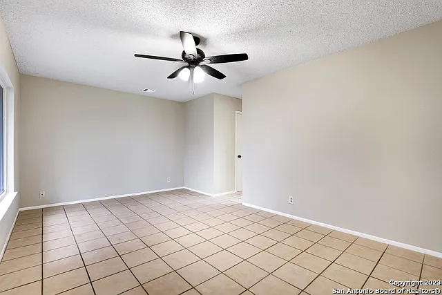 8138 Raritan St — Photo 16