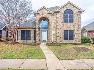 1237 Collin Dr, Lewisville, TX 75077