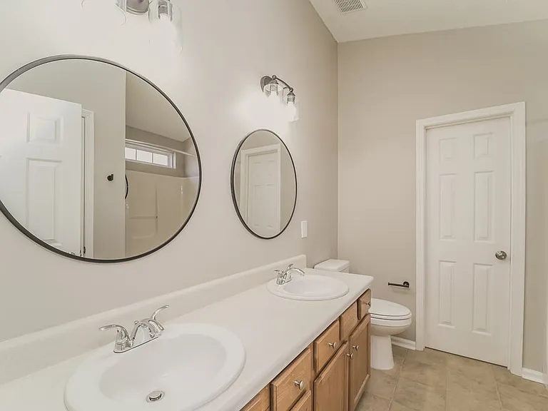 1001 Omaha Dr — Photo 11