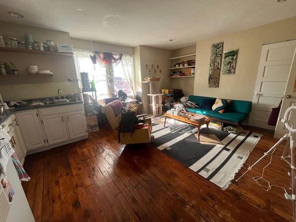 831 Collins Ave Floor 3