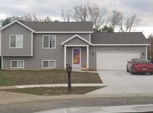 3136 Perry Ave SW, Wyoming, MI 49519