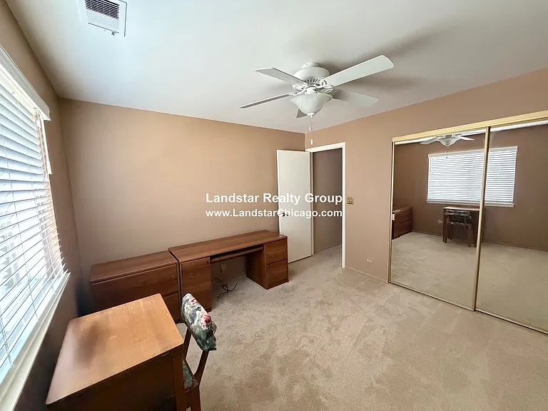 608 Berkley Ct #W2 — Photo 10