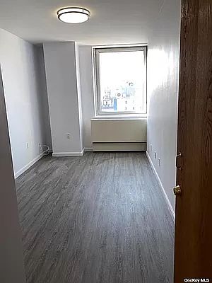 4th image of 148A Madison St #7D