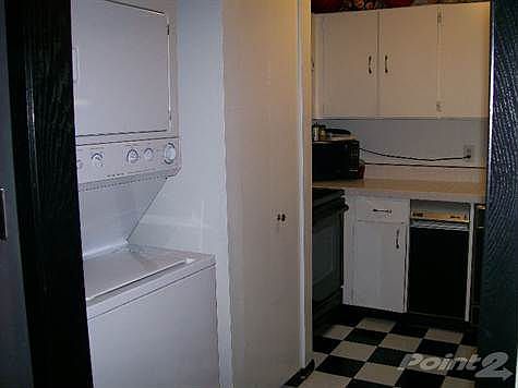 Kitchen/Laundry