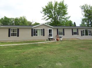 7133 Windy Valley Ln, Pacific, MO 63069