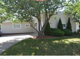 6353 Alderwood Rd, Parma Heights, OH