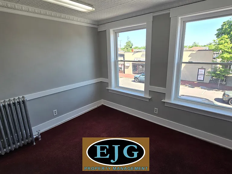18 E Broadway #1 — Photo 11