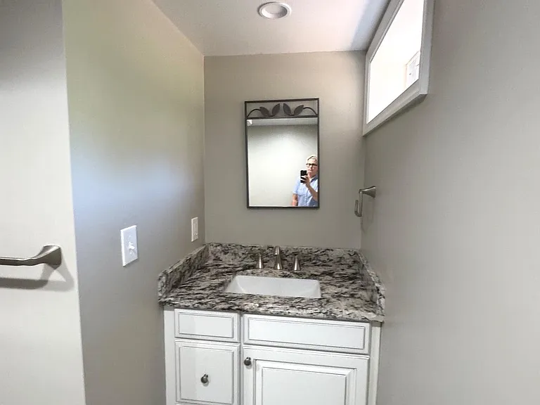 2906 Breezy Ter — Photo 13