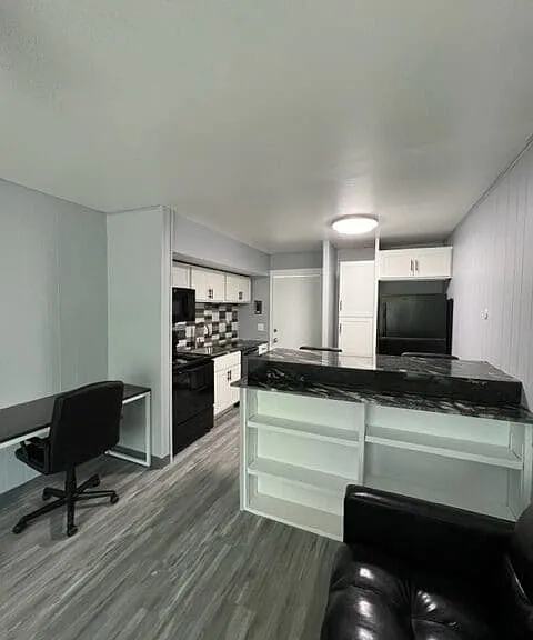 401 Smith St #STREETB12 — Photo 7