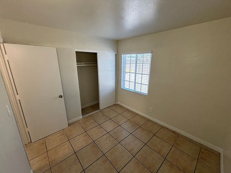 1420 Putnam Ave #4 — Photo 13