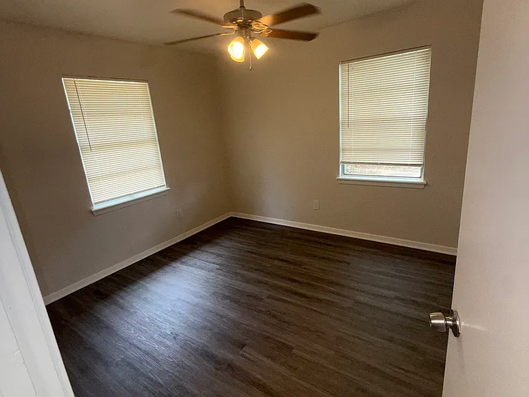 12636 Rialto Dr — Photo 8