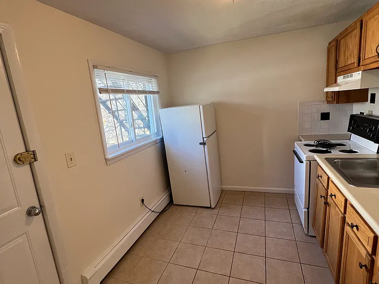 17 Pine St #1 — Photo 14
