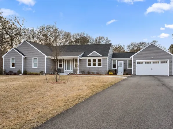 10 Whispering Pines Rd, Teaticket, MA 02536