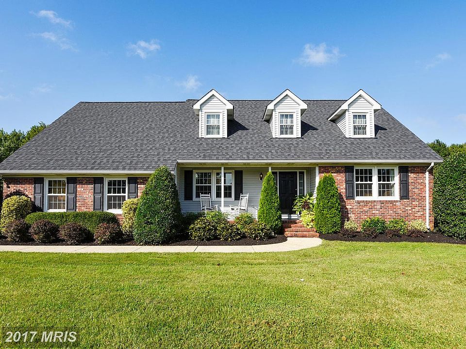 1st image of 102 Kirwans Landing Ln