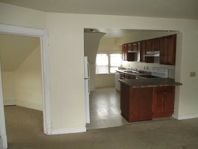 301 N Pinckney St — Photo 4