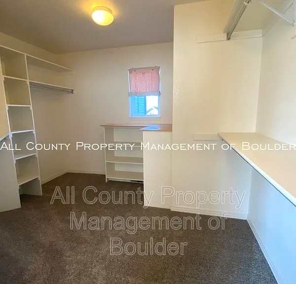 519 Sierra Ave — Photo 24