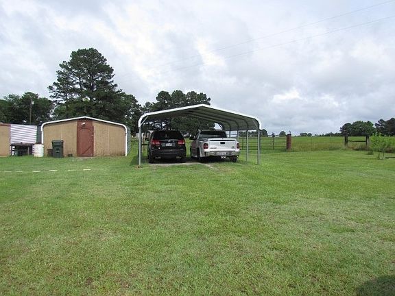 3rd image of 19990 County Road 481