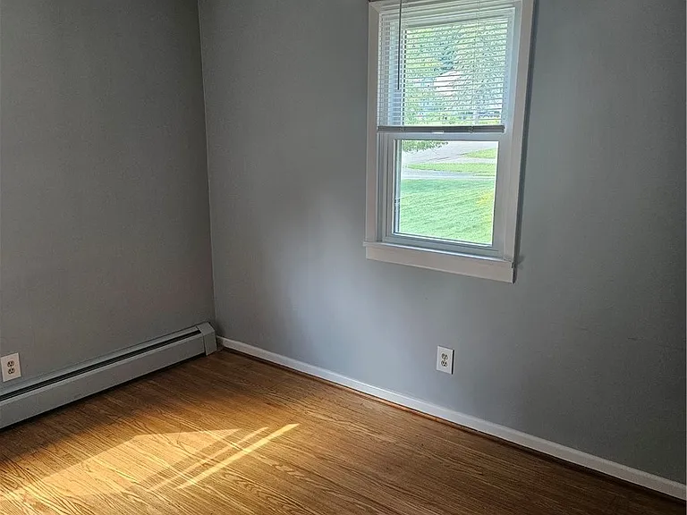 80 David Ave — Photo 18