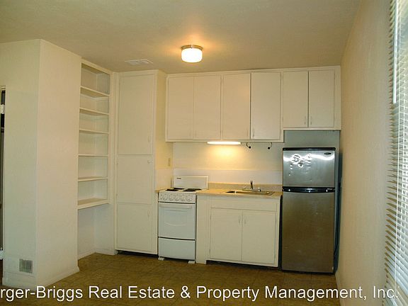 5th image of 1630 Mlk Ave NE APT 3