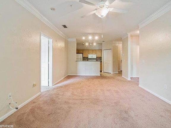 4th image of 4207 S Dale Mabry Hwy Unit 10206