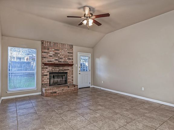 2nd image of 4806 Sterling Manor Dr