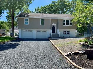 254 Mermaid Dr, Manahawkin, NJ 08050
