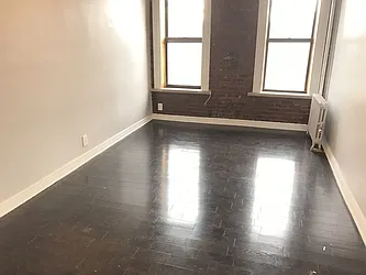 Rented by Tapiro Realty