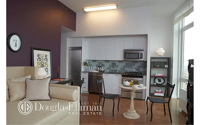 Rented by Douglas Elliman | media 16