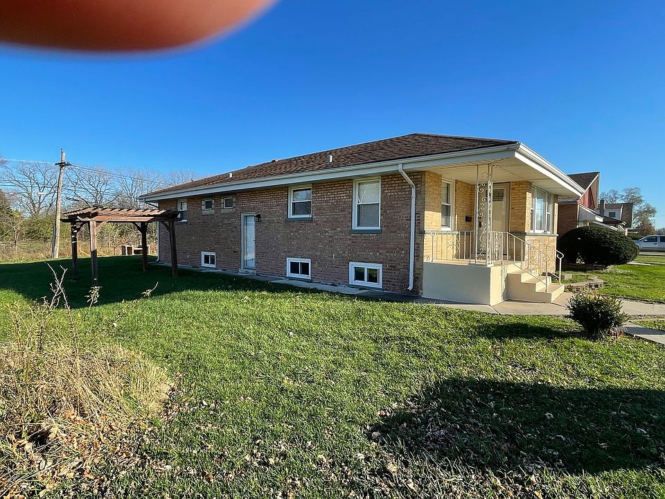703 Chicago Rd Chicago Heights IL Zillow