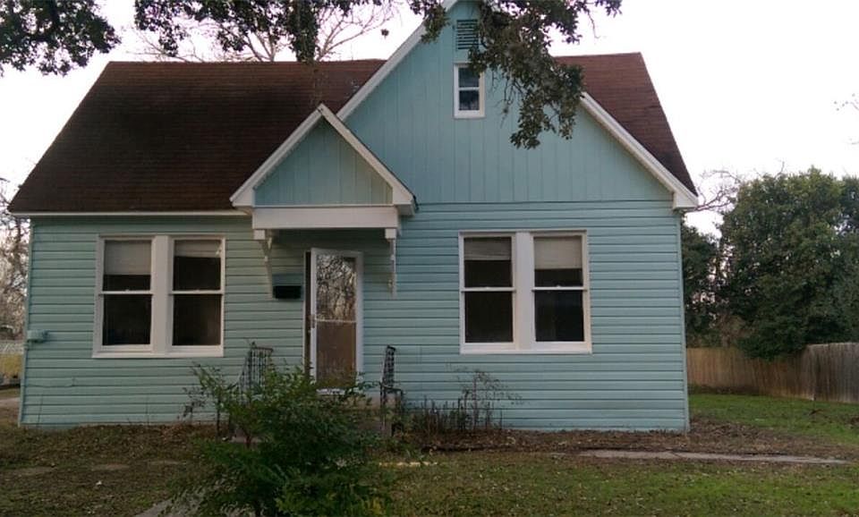 1st image of 531 Bois Darc St