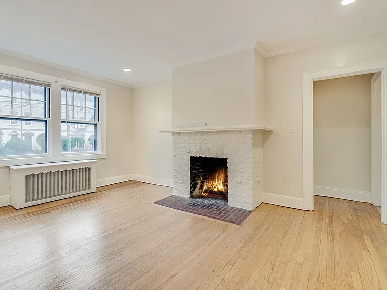 The Clarendon Apartments of West Hartford! — Photo 29