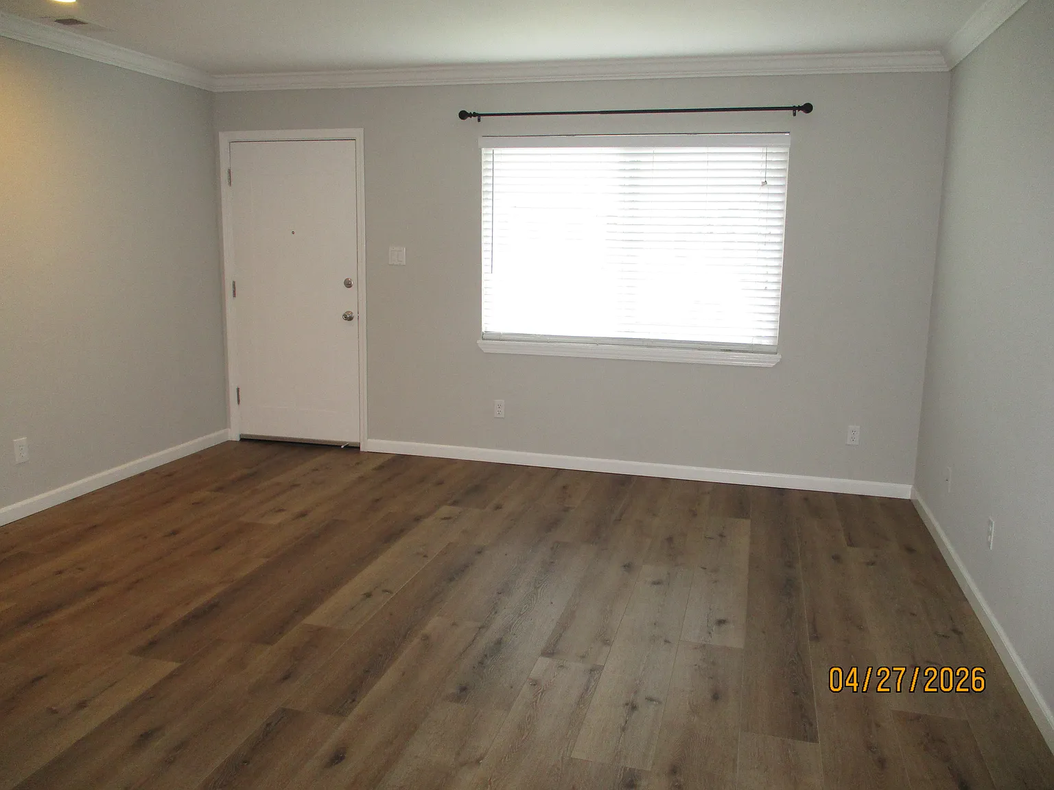 2 bed, $2,600 — Photo 4