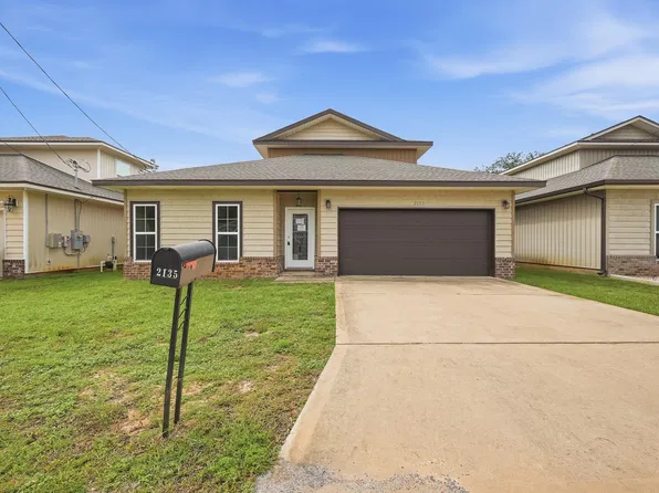 2135 Nina St, Navarre, FL 32566