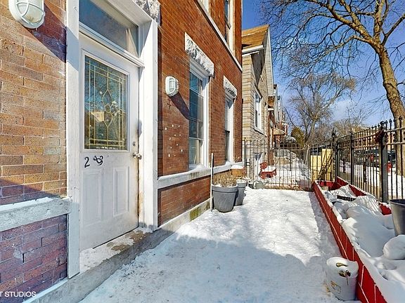 4th image of 2830 S Saint Louis Ave
