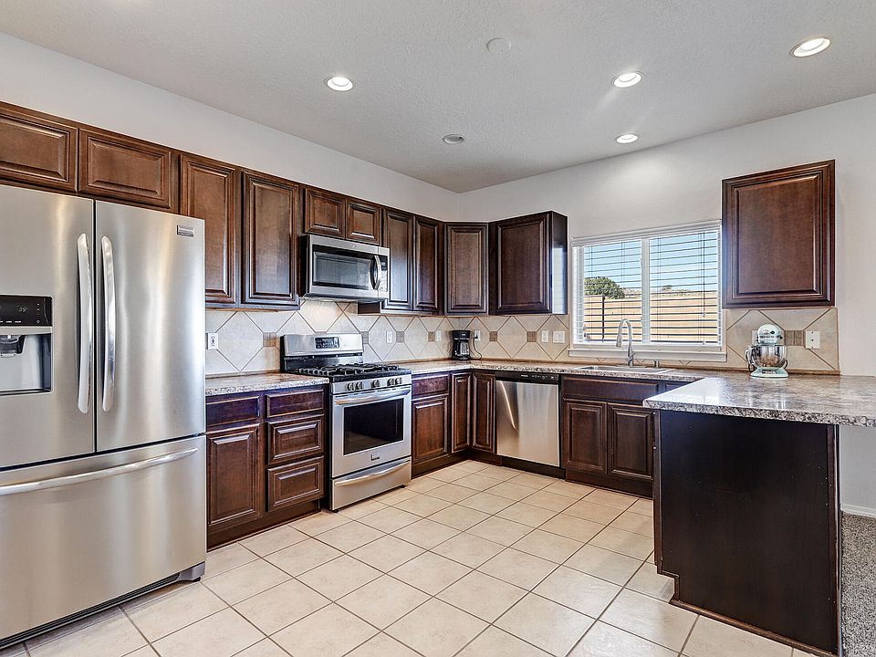 933 Loma Pinon Loop NE, Rio Rancho, NM 87144 | Zillow
