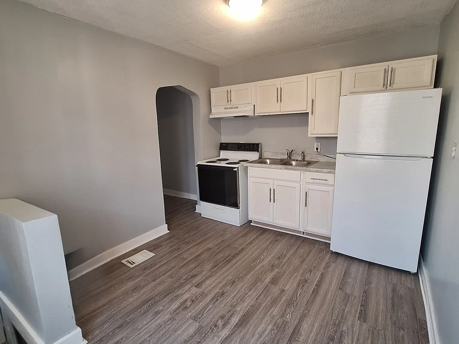 1 bed, $1,145 — Photo 3