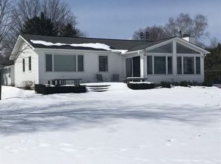 11484 Trails End N, Williamsburg, MI 49690