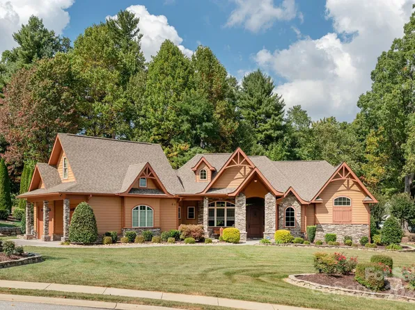 278 Shipman Pkwy, Flat Rock, NC 28731