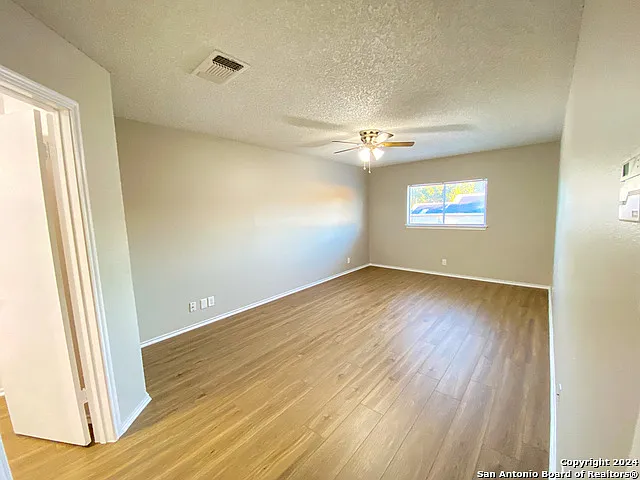 4203 Misty Springs Dr — Photo 16