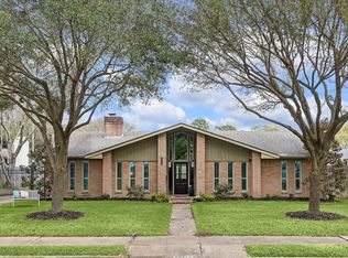 10714 Sugar Hill Dr, Houston, TX 77042