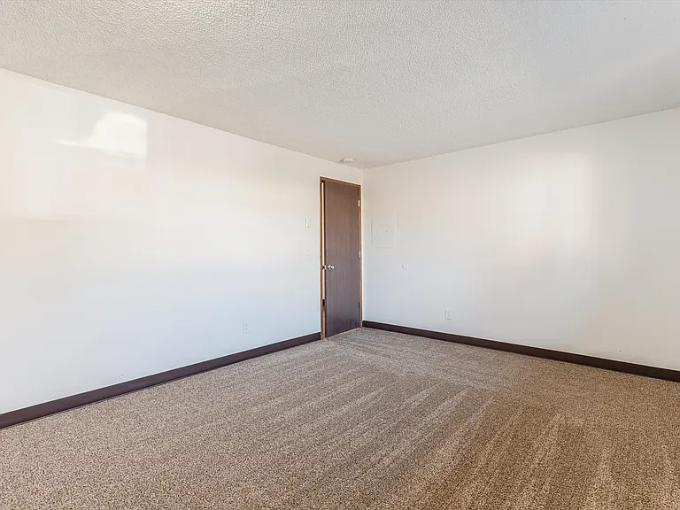 Rockwood Park Apartments — Photo 13