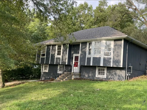 5233 N Denver Ave, Kansas City, MO 64119