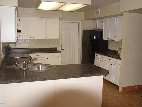 2nd image of 505 S Sunrise Dr