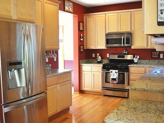 5th image of 1560 NE Ohara Hills Dr