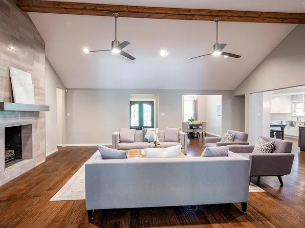 8809 Vista Oaks Cir, Dallas, TX 75243