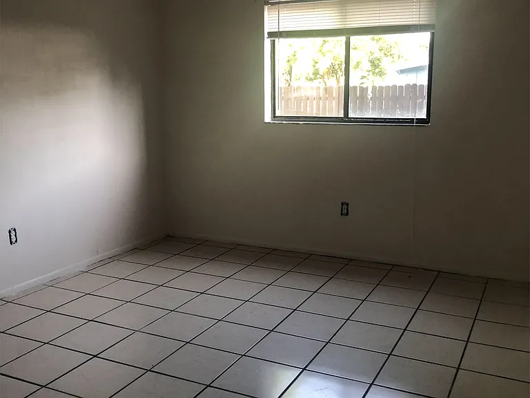2330 Maple Ave #304 — Photo 5