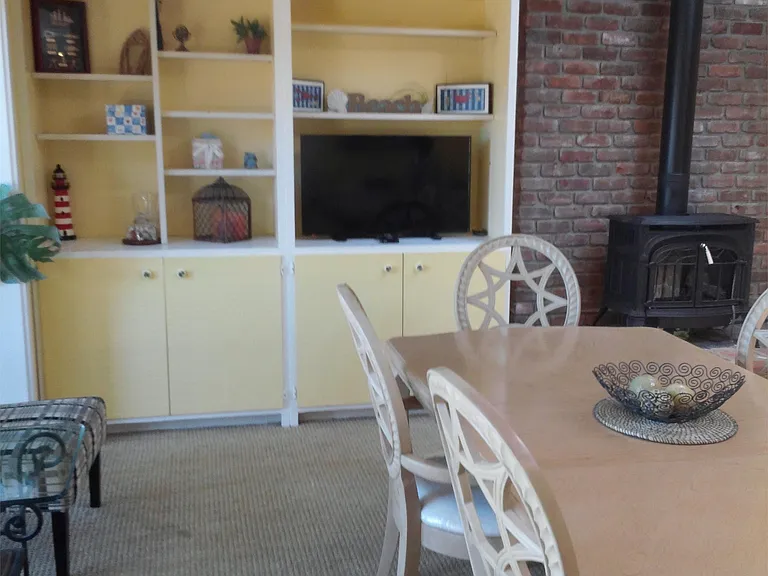 Built in cabinet in dining area