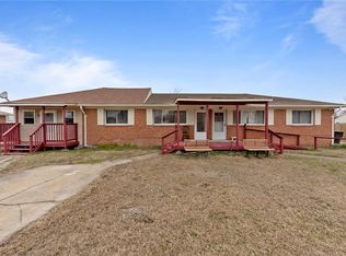 922 Schumann Dr, Virginia Beach, VA 23454
