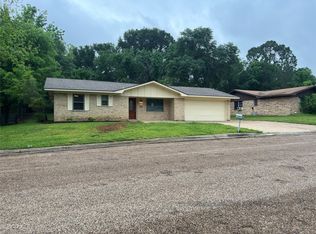 1324 Forrest Dr, Canton, TX 75103